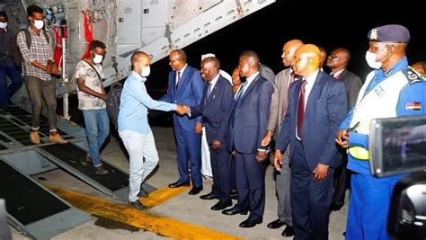 19 Kenyan students arrive from Sudan aboard military plane